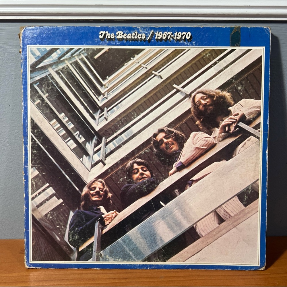 The Beatles 1967-1970 Blue Vinyl 2 Record Set Apple Label Original Album Vintage